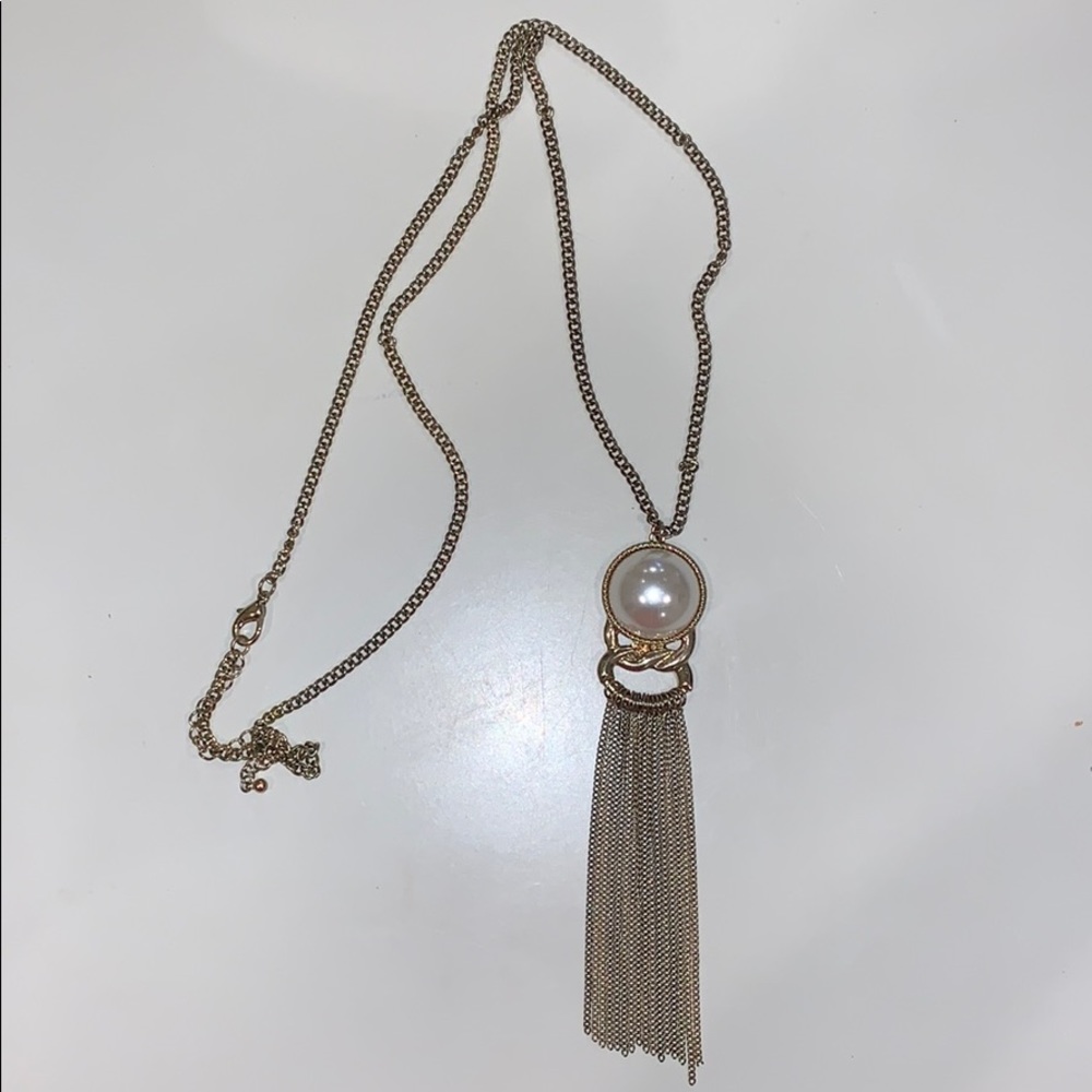 Gold Tassel Pearl Necklace